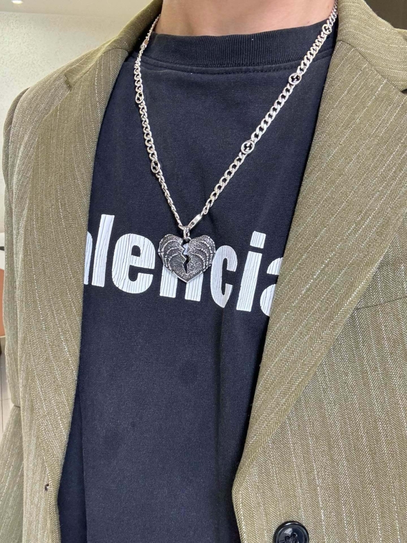 Gvc*1 necklaces